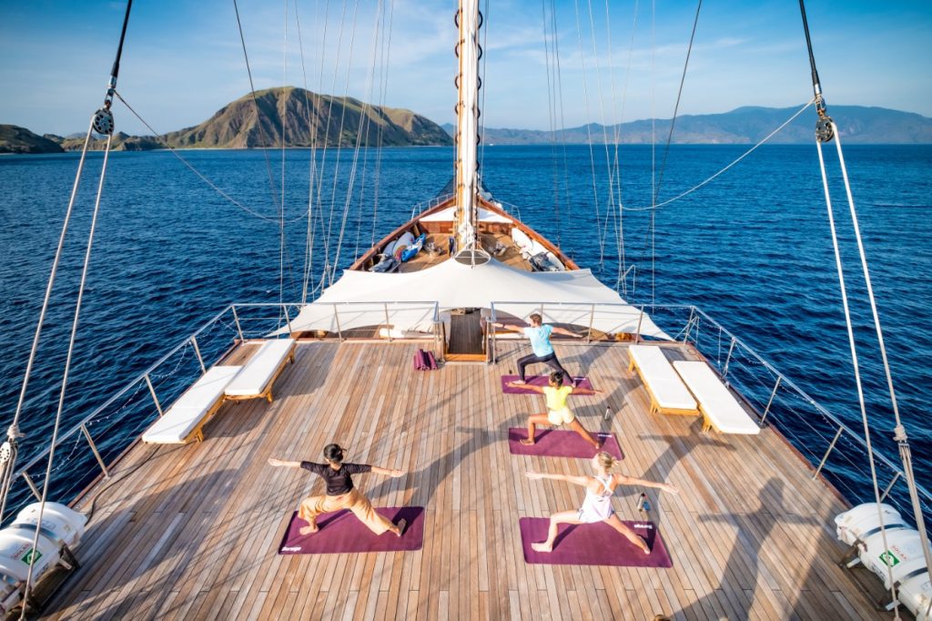 Lamima-yogaclass-yachtcharterindonesia